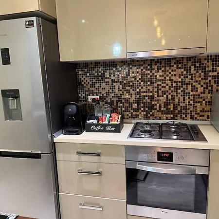 Apartment Andra Craiova