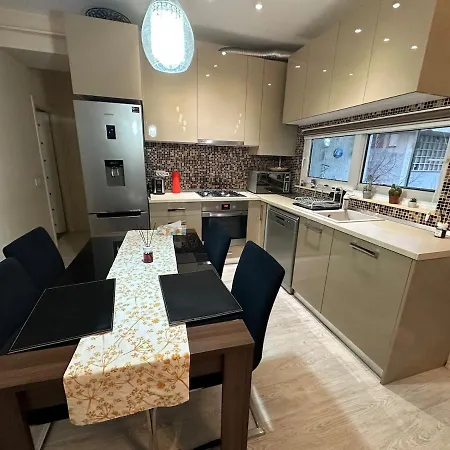 Διαμέρισμα Andra *