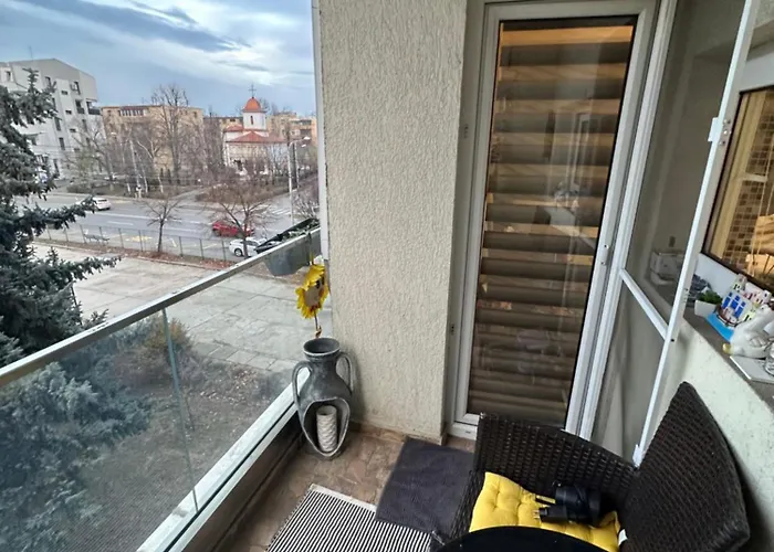 Andra شقة كرايوفا